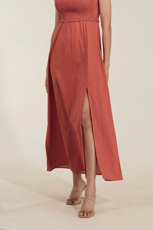 Organic Cotton Madder Brick Color Elegant Mid-Length Dress With Smocking