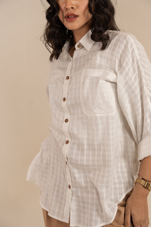 Aloe Vera Fabric Oval Shaped Hem Baggie Shirt