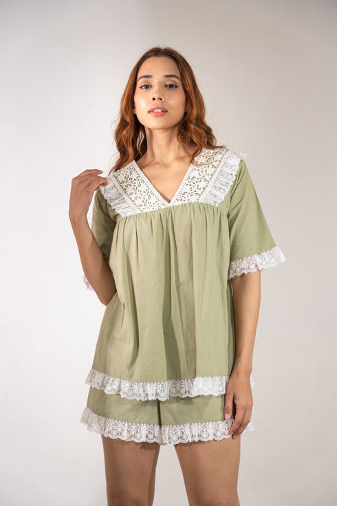 Lace Trimmed Organic Cotton Leaf Green Short Pyjamas Set