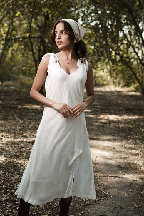 Knotty Shoulders Milk Fabric Off White Mid Length Dress